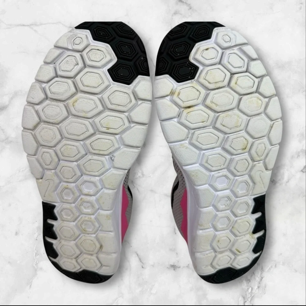 Nike gently used